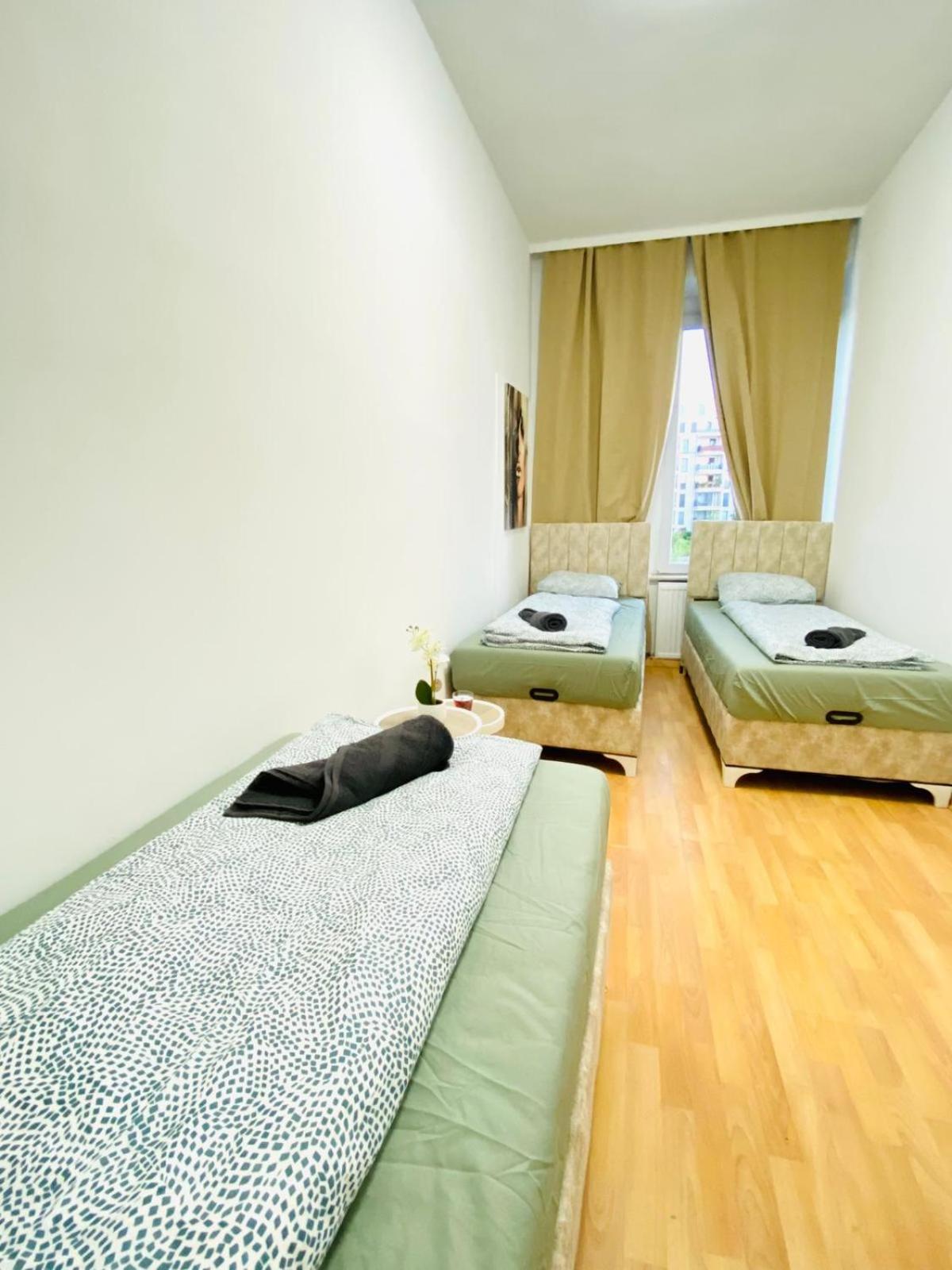 Bright 5Br Shared Apartment W Great Transport Link 维也纳 外观 照片