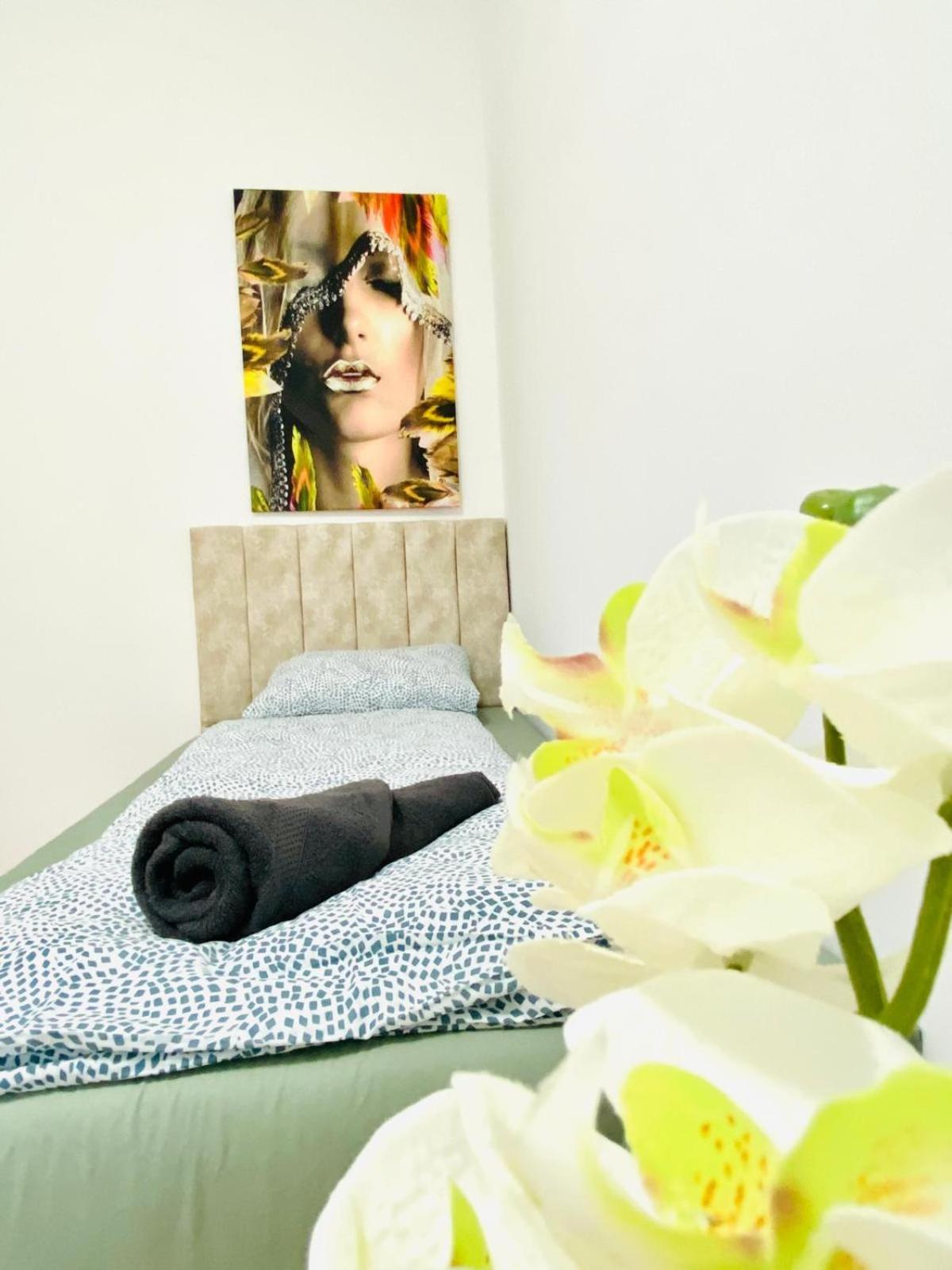 Bright 5Br Shared Apartment W Great Transport Link 维也纳 外观 照片