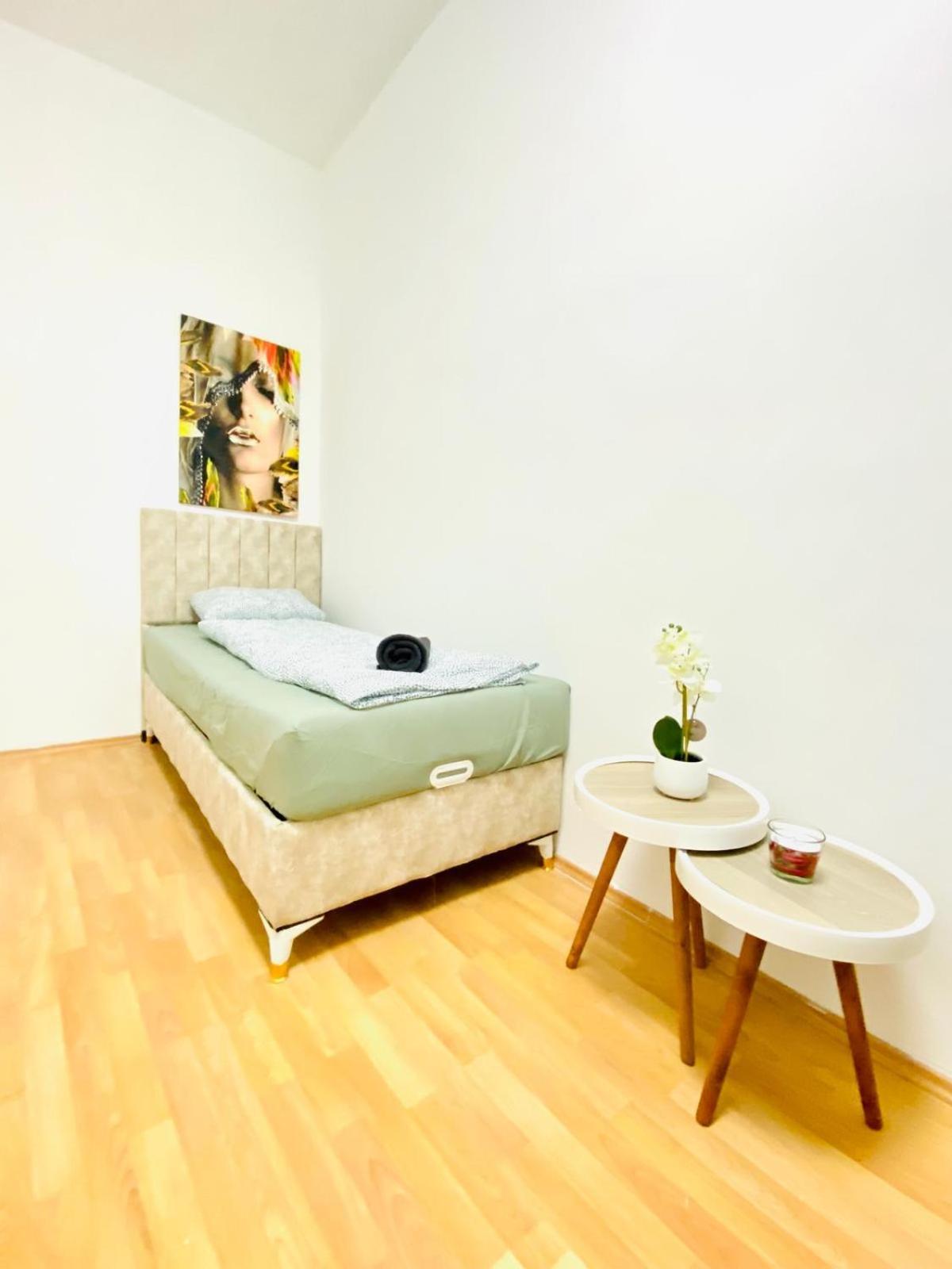 Bright 5Br Shared Apartment W Great Transport Link 维也纳 外观 照片
