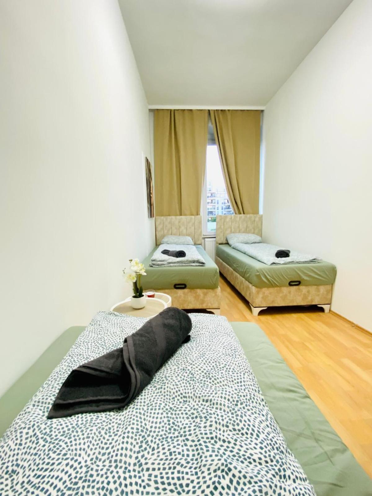 Bright 5Br Shared Apartment W Great Transport Link 维也纳 外观 照片