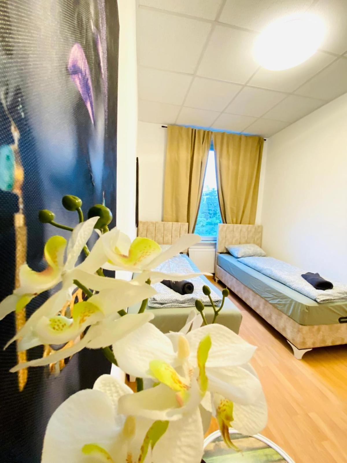 Bright 5Br Shared Apartment W Great Transport Link 维也纳 外观 照片