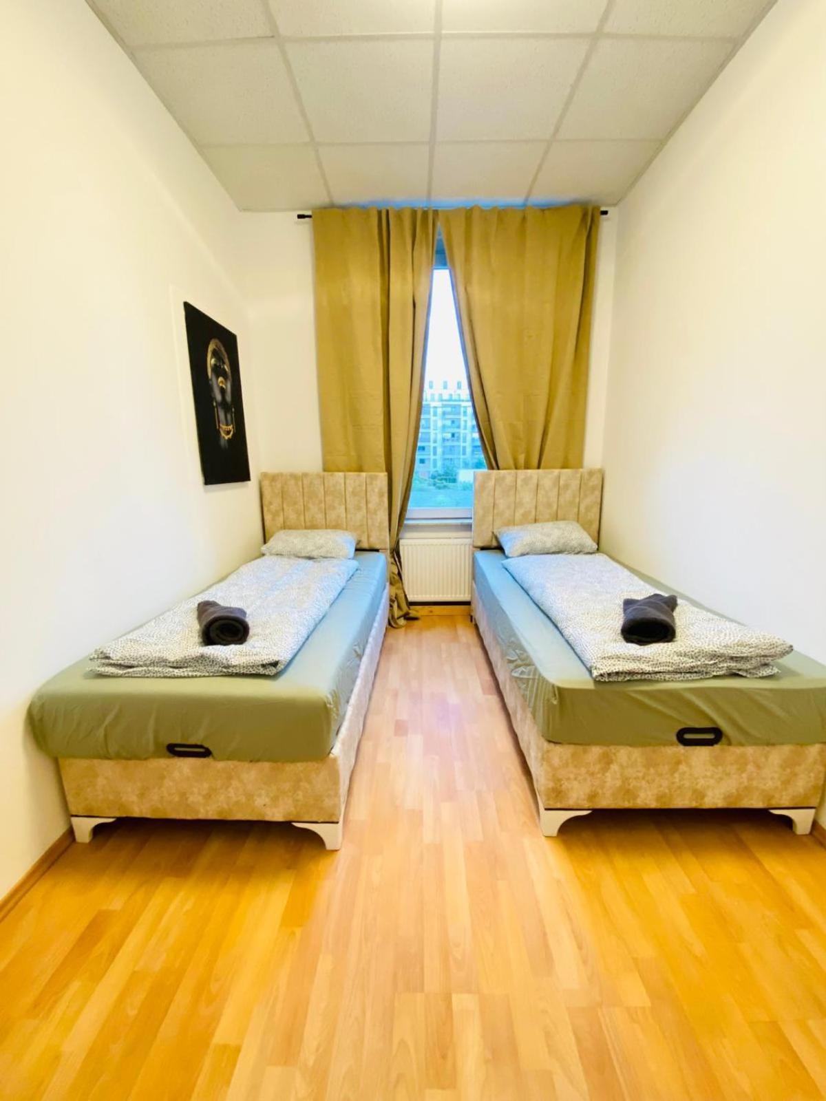 Bright 5Br Shared Apartment W Great Transport Link 维也纳 外观 照片